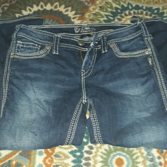 Jeans - Picture 2 of 3